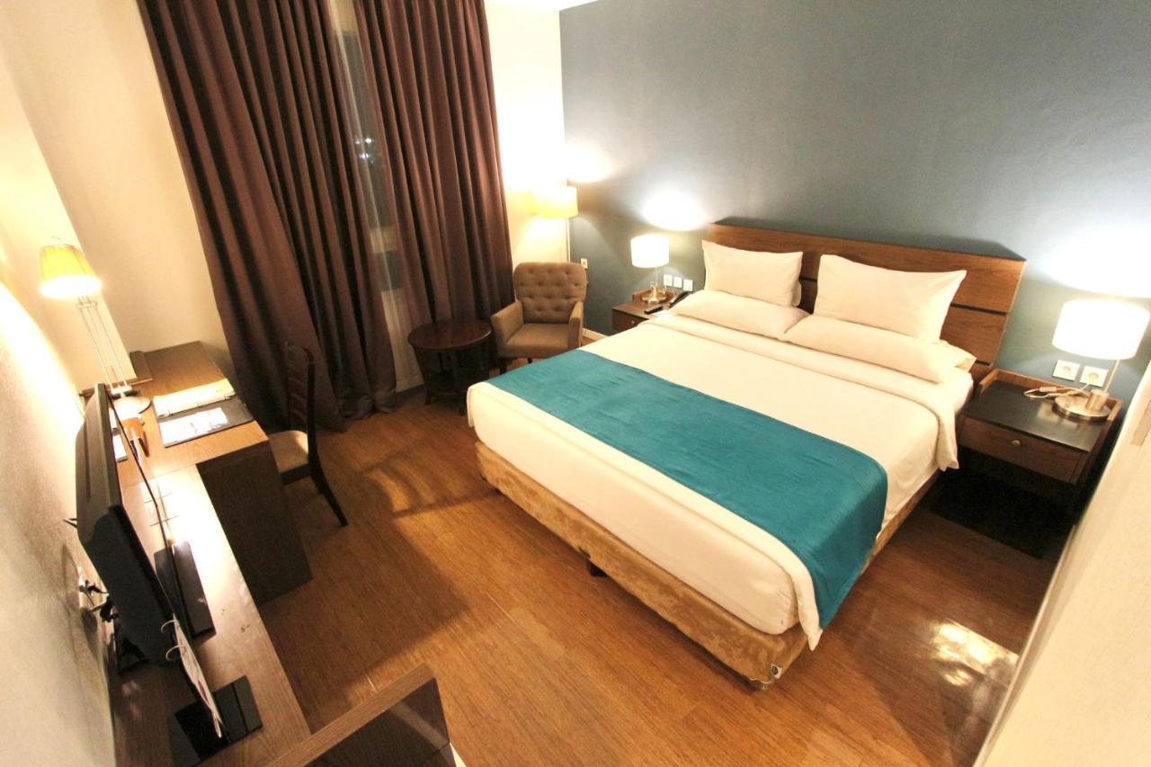 Forbis Hotel Serang Eksteriør bilde